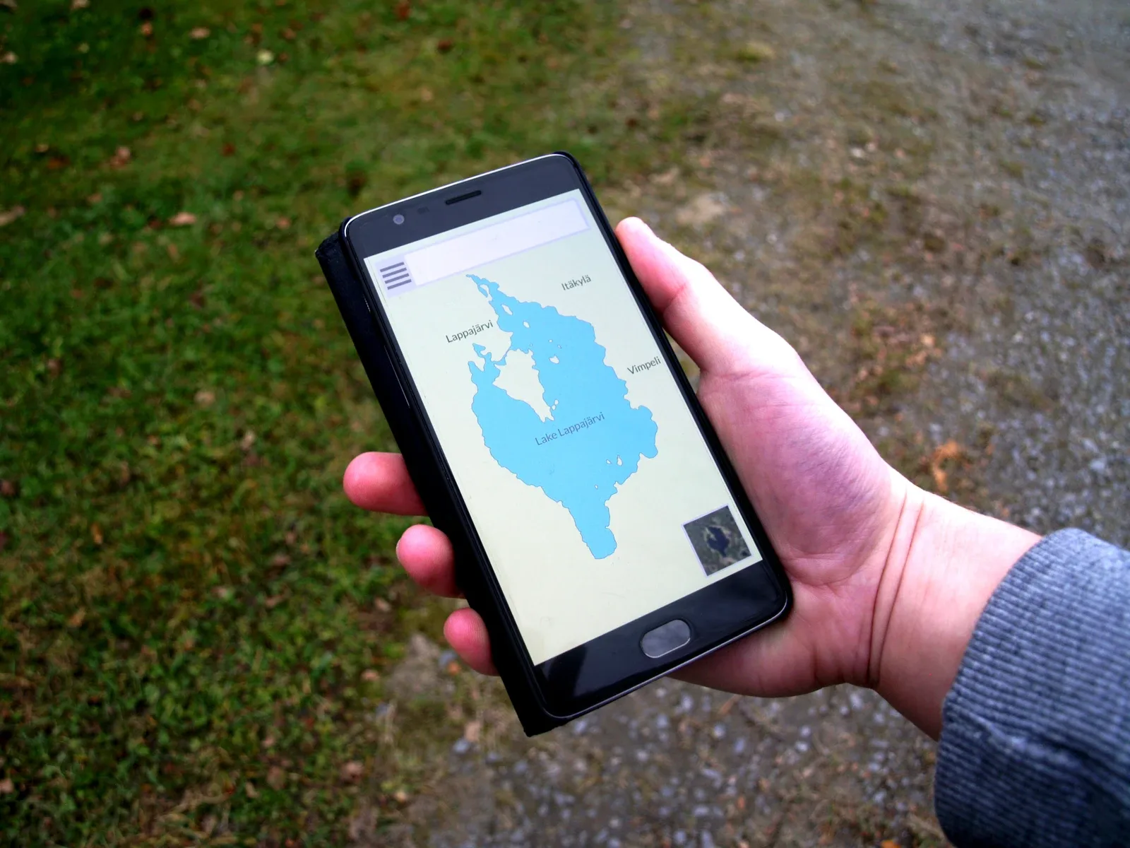 Foto arkib penggunaan aplikasi peta pada telefon pintar, 22 Oktober 2016. Gambar hiasan. Foto Santeri Viinam&auml;ki/Wikimedia Commons