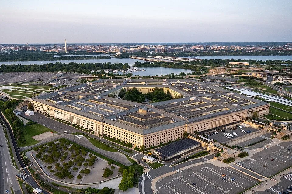 Foto arkib bangunan Pentagon