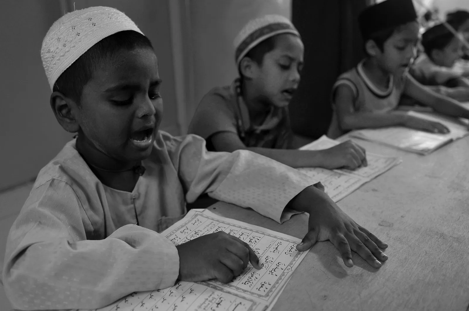 Kanak-kanak Rohingya di Madrasah Yatim Piatu Hashimiah, Selayang dalam foto arkib 16 Oktober 2012. Foto Firdaus Latif/Wikimedia Commons