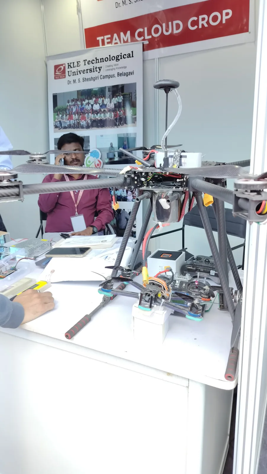 Dron yang dibina pelajar teknologi dalam gambar arkib Mac 2025 sebagai hiasan. Foto Status 401/Wikimedia Commons.
